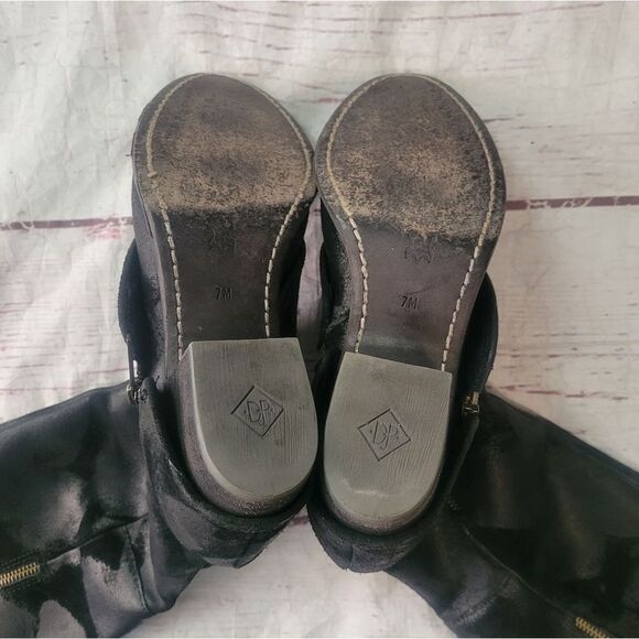 Donald J Pliner Duck Feathers Riding Boots Size 7 - Picture 5 of 6